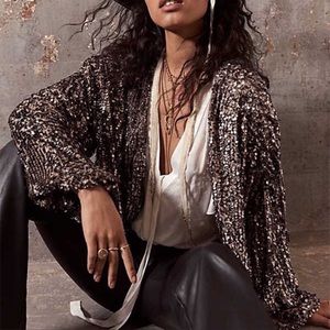 !IN! Delirium Sequin Lantern Balloon Sleeve Blazer